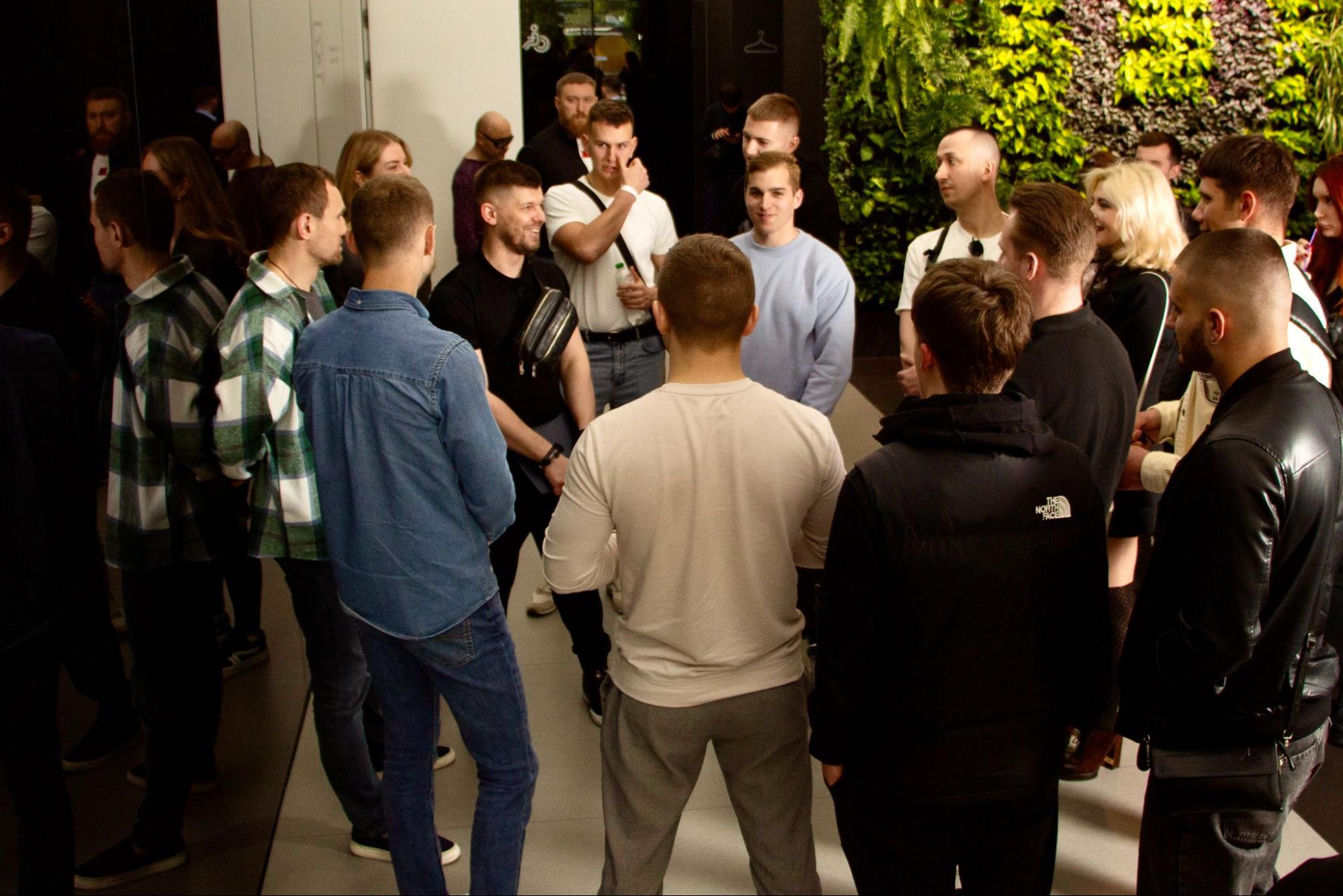 Михаил Хомич с выпускниками курса Михаил Хомич с выпускниками курса